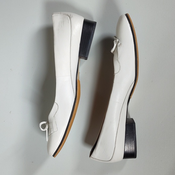 Vintage Etienne Aigner white leather ballet loafers 6 - Picture 7 of 11